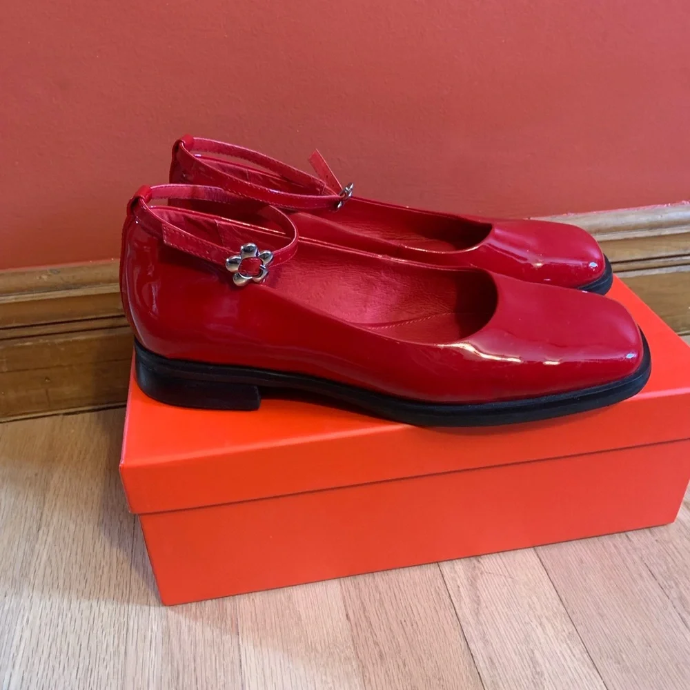 Lisa Says Gah Mia Maryjanes - Picture 5 of 11